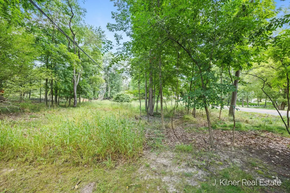 1859 Oakleigh Avenue NW Grand Rapids, MI 49504