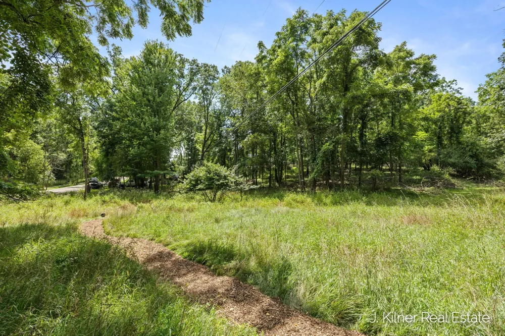 1859 Oakleigh Avenue NW Grand Rapids, MI 49504