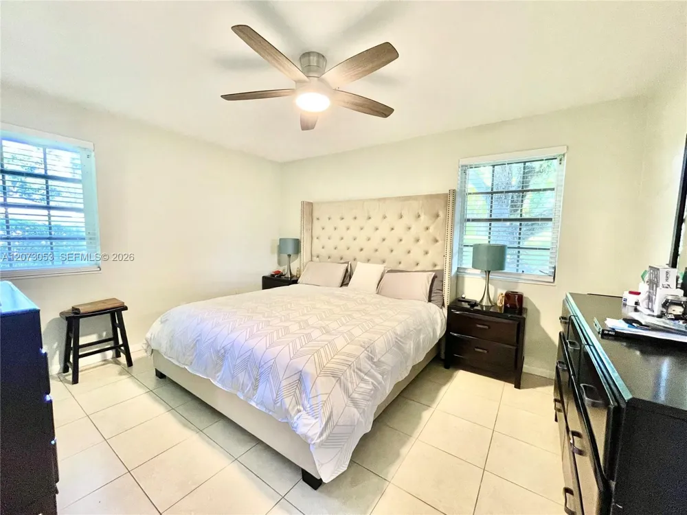 8522 SW 148th Ter Palmetto Bay, FL 33158