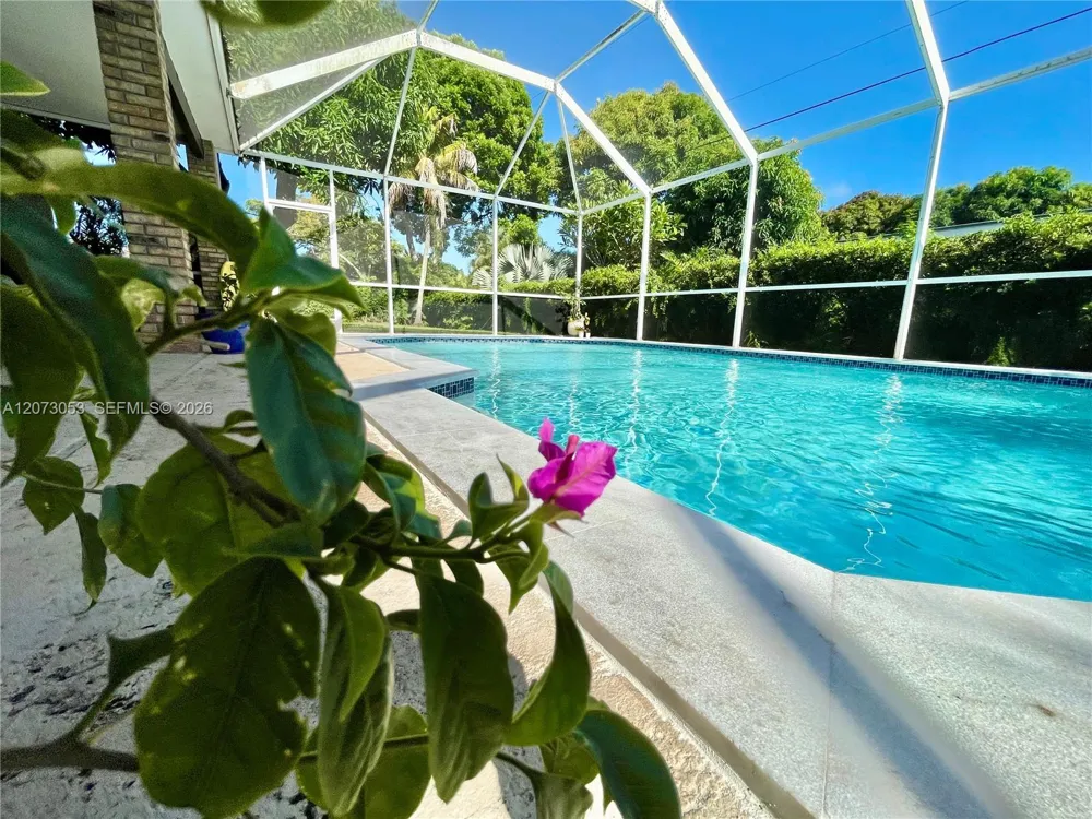 8522 SW 148th Ter Palmetto Bay, FL 33158
