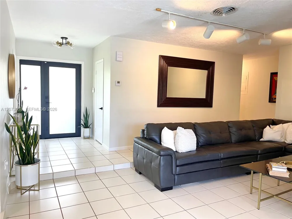 8522 SW 148th Ter Palmetto Bay, FL 33158