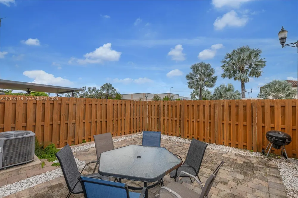 24887 SW 113th Pl Homestead, FL 33032
