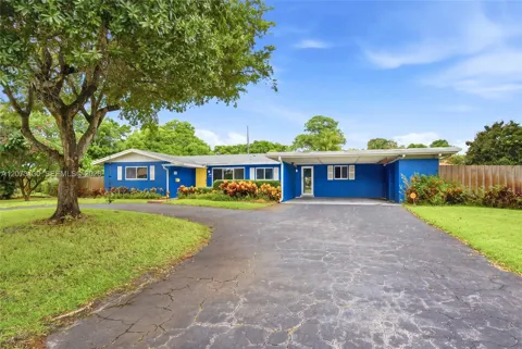 341 SW 54th Ave
