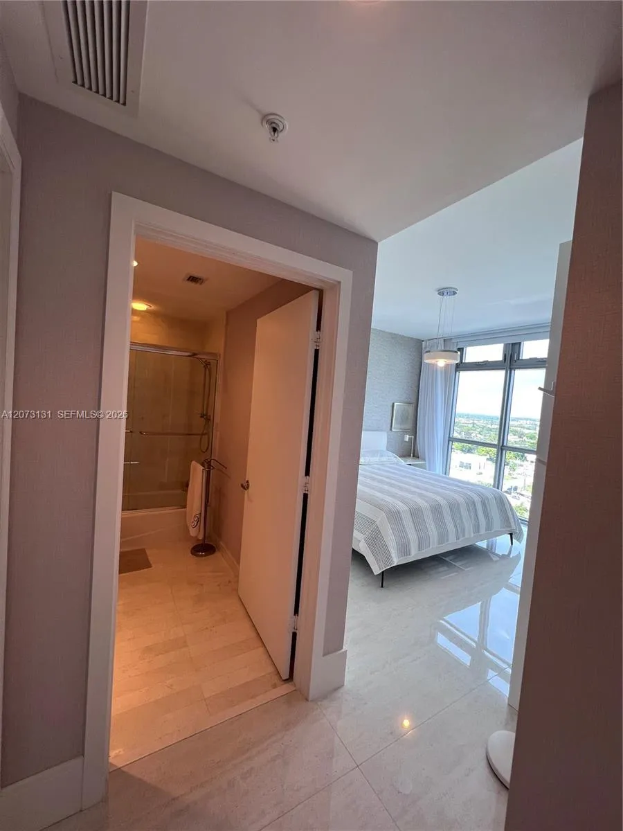 17301 Biscayne Blvd #1402 North Miami Beach, FL 33160