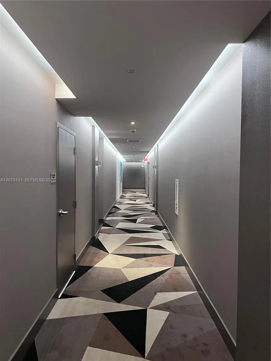 17301 Biscayne Blvd #1402 North Miami Beach, FL 33160