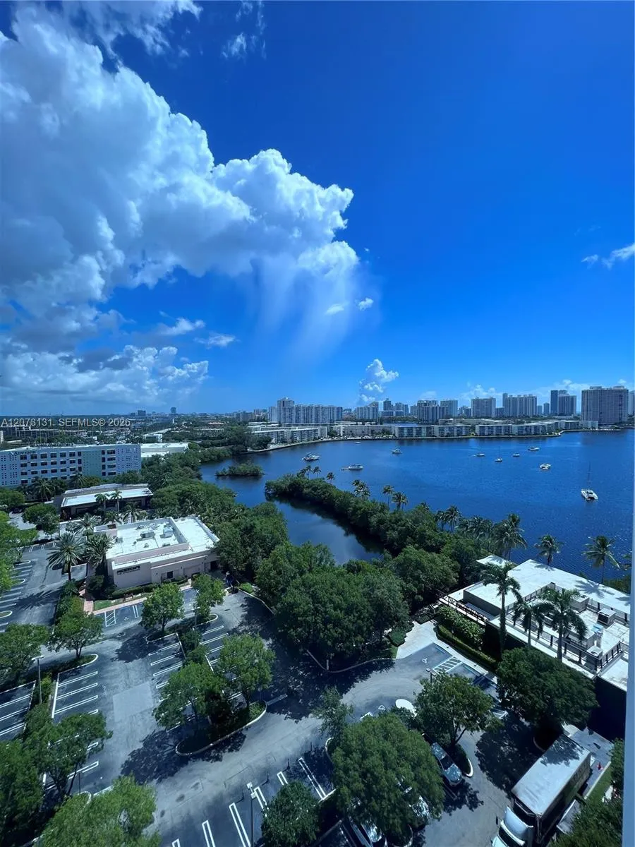17301 Biscayne Blvd #1402 North Miami Beach, FL 33160