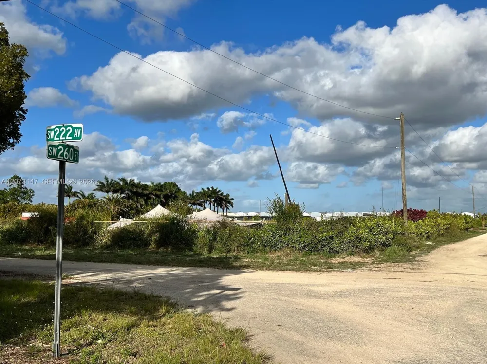 22135 SW 260th St Homestead, FL 33031