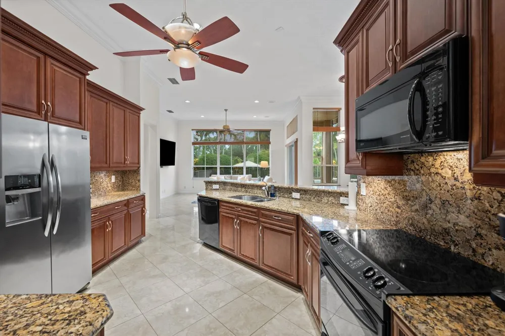 893 FOREST GLEN LANE Wellington, FL 33414