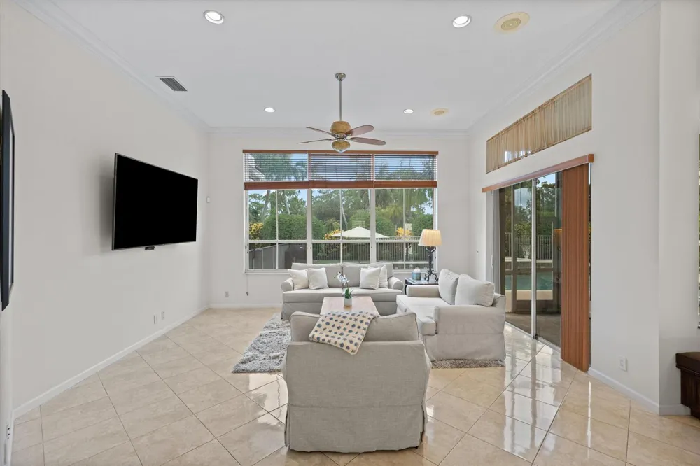 893 FOREST GLEN LANE Wellington, FL 33414