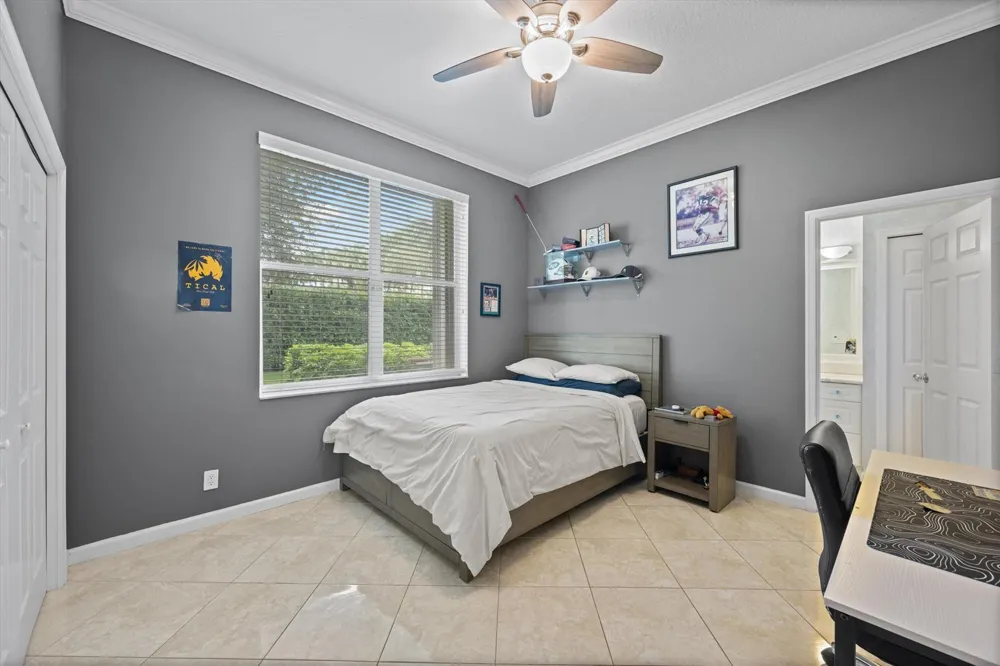 893 FOREST GLEN LANE Wellington, FL 33414