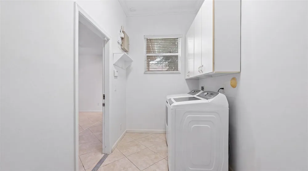 893 FOREST GLEN LANE Wellington, FL 33414