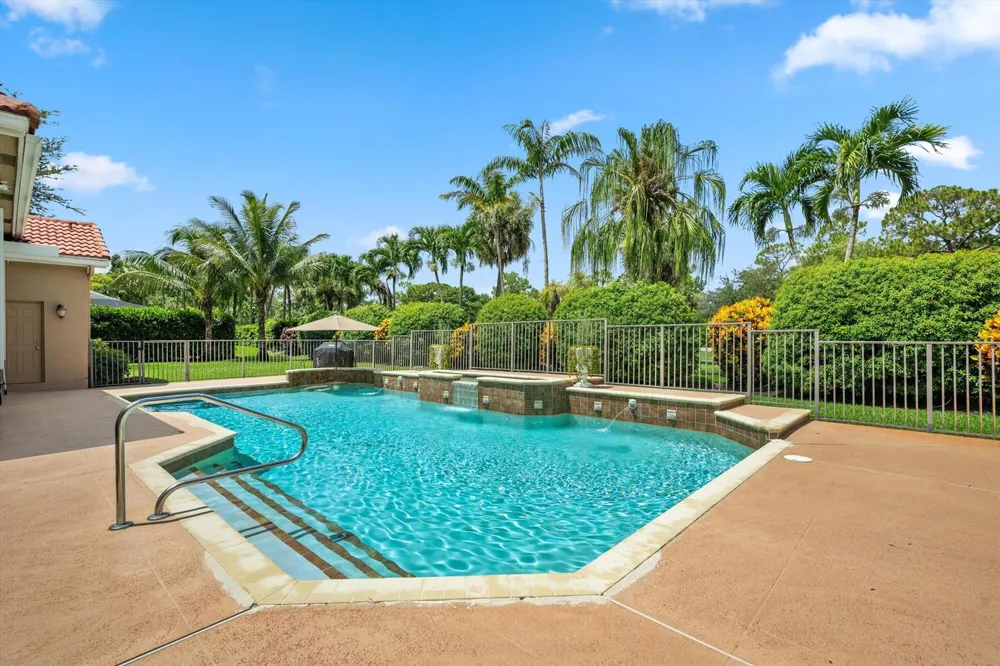 893 FOREST GLEN LANE Wellington, FL 33414