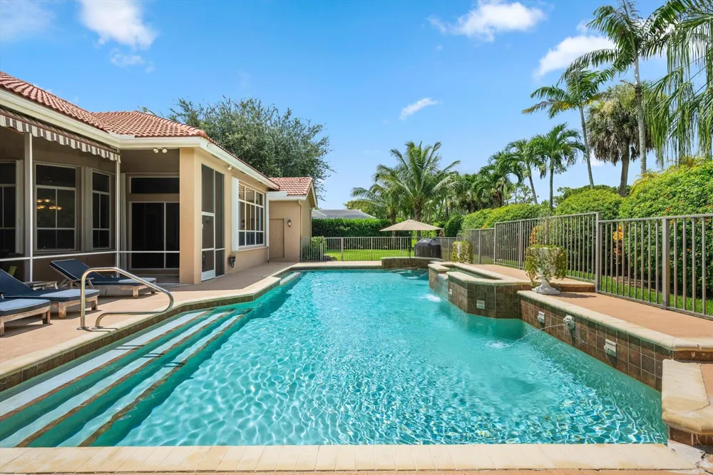 893 FOREST GLEN LANE Wellington, FL 33414