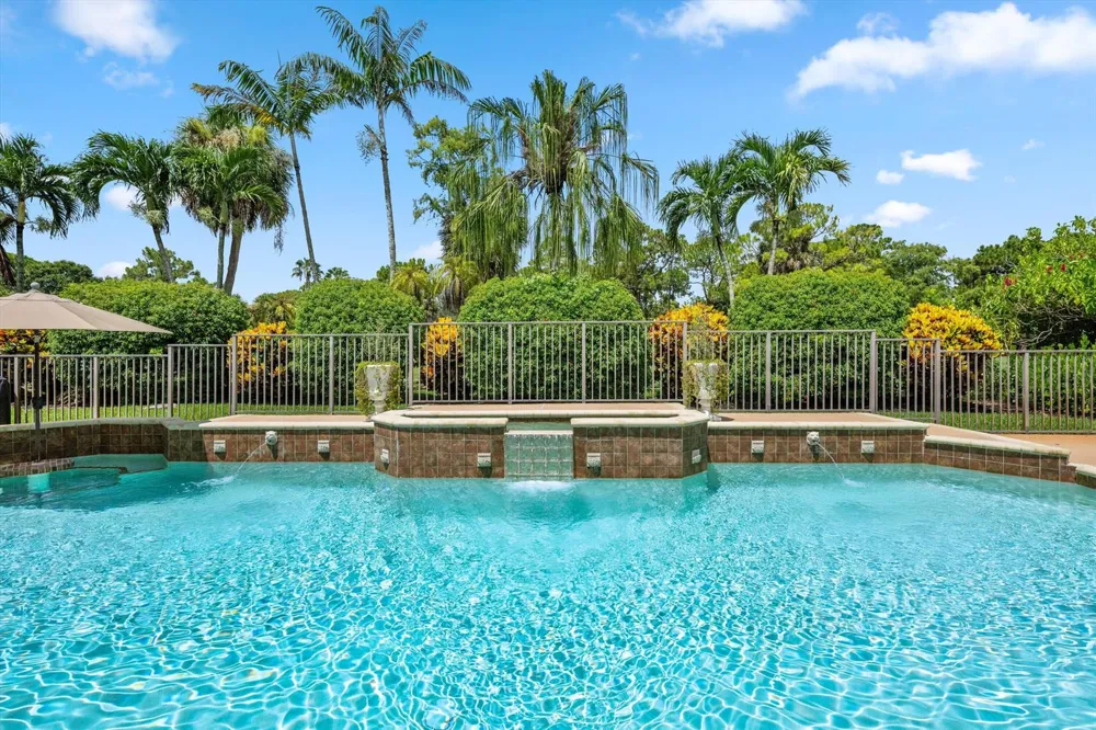 893 FOREST GLEN LANE Wellington, FL 33414