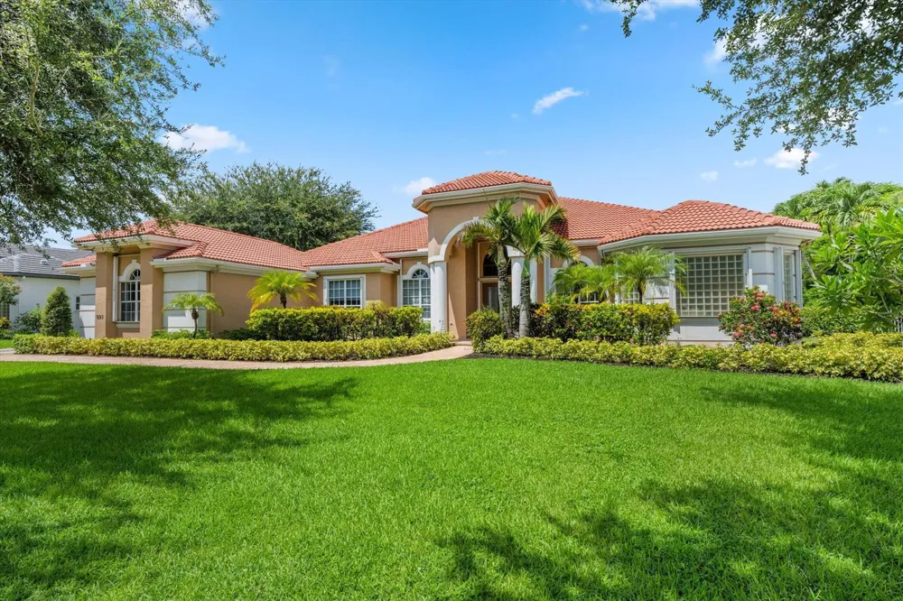 893 FOREST GLEN LANE Wellington, FL 33414