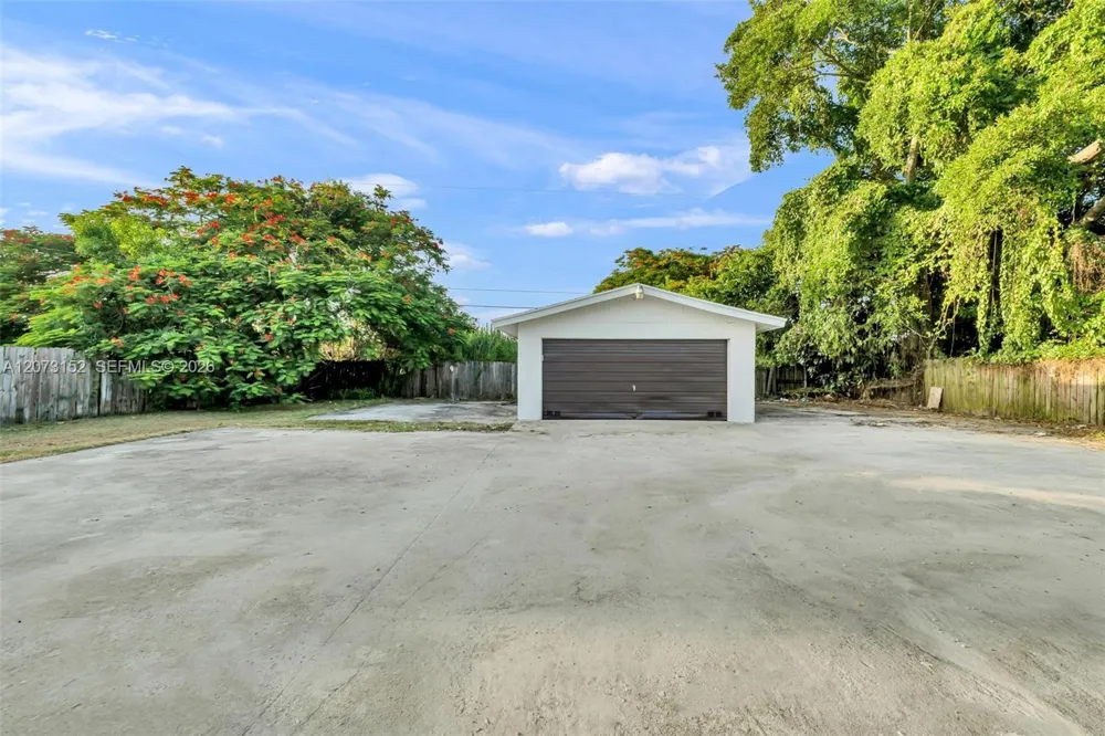 11815 SW 222nd St Miami, FL 33170