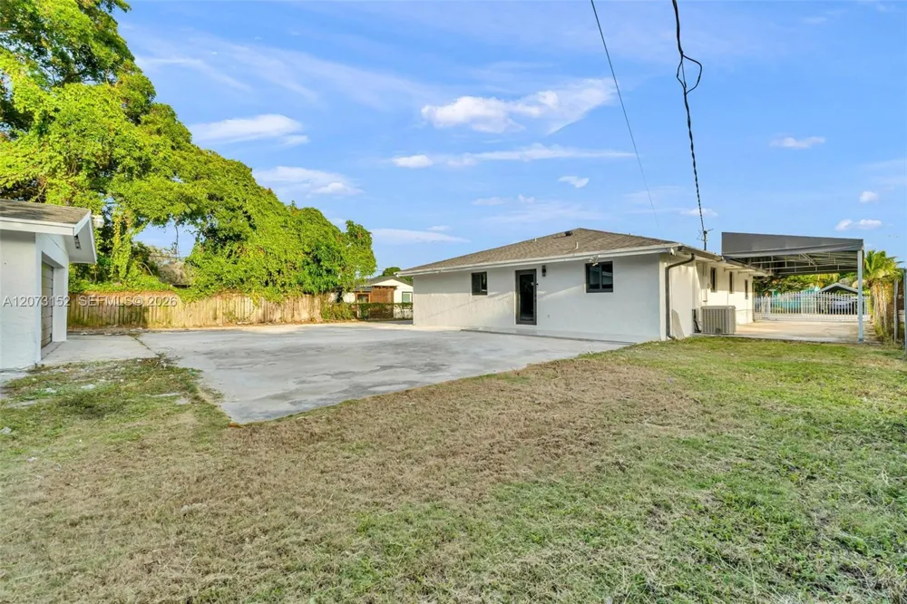 11815 SW 222nd St Miami, FL 33170