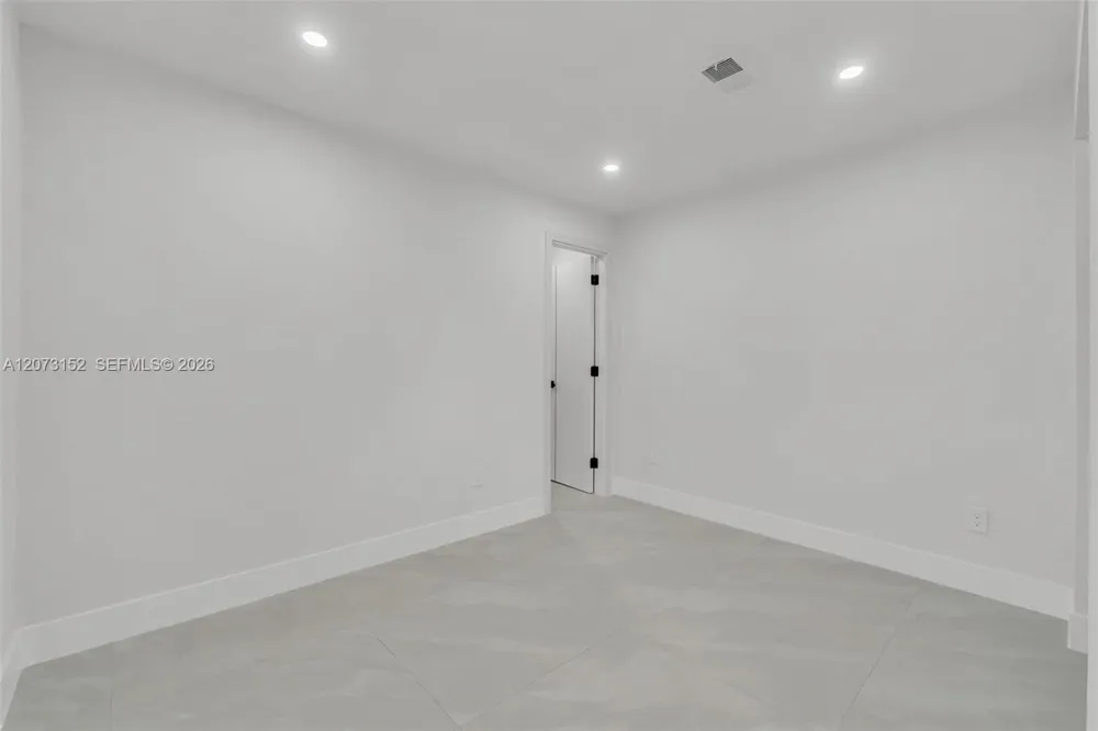 11815 SW 222nd St Miami, FL 33170