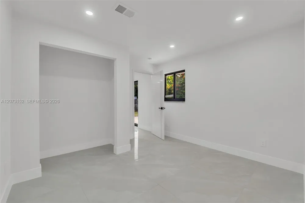 11815 SW 222nd St Miami, FL 33170