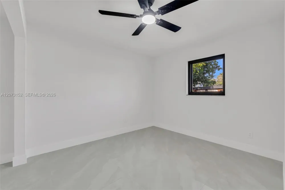 11815 SW 222nd St Miami, FL 33170