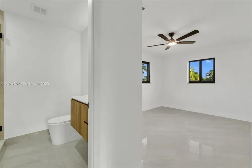 11815 SW 222nd St Miami, FL 33170