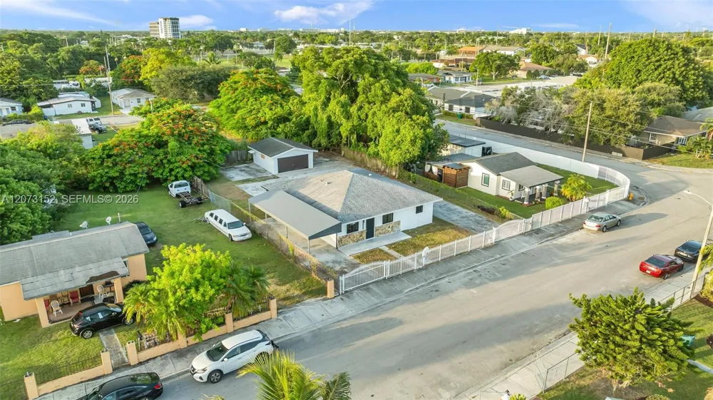 11815 SW 222nd St Miami, FL 33170