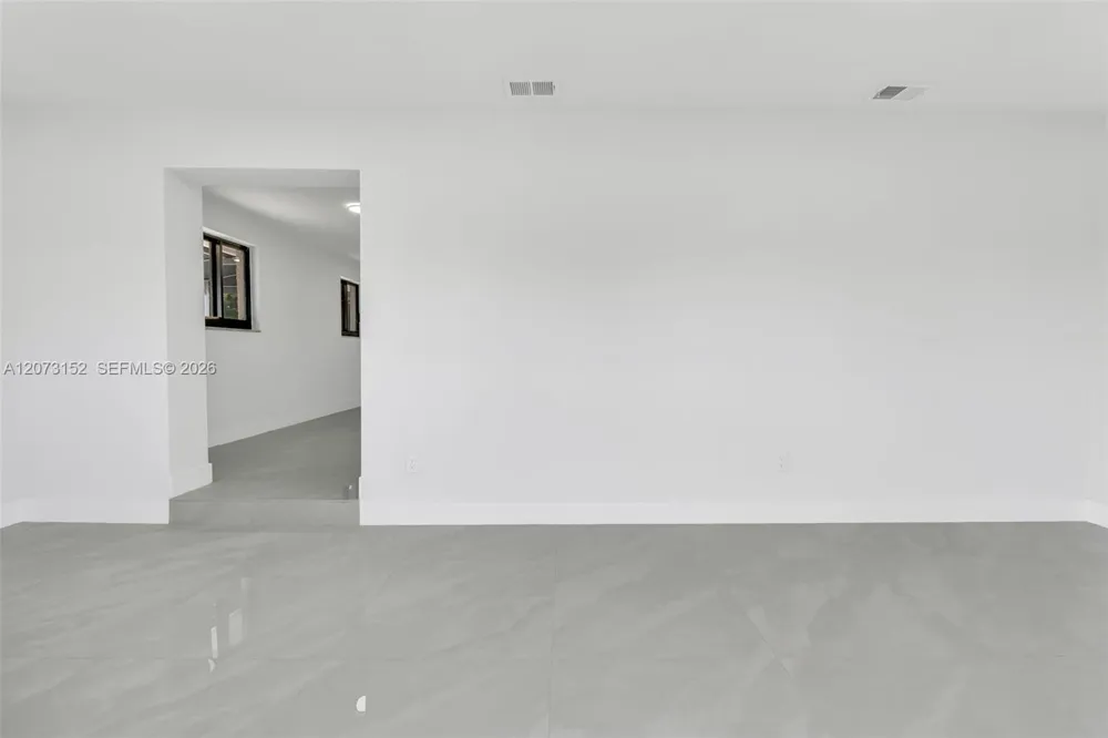 11815 SW 222nd St Miami, FL 33170