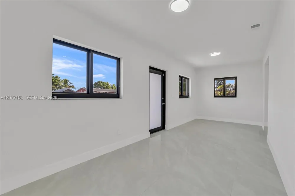 11815 SW 222nd St Miami, FL 33170
