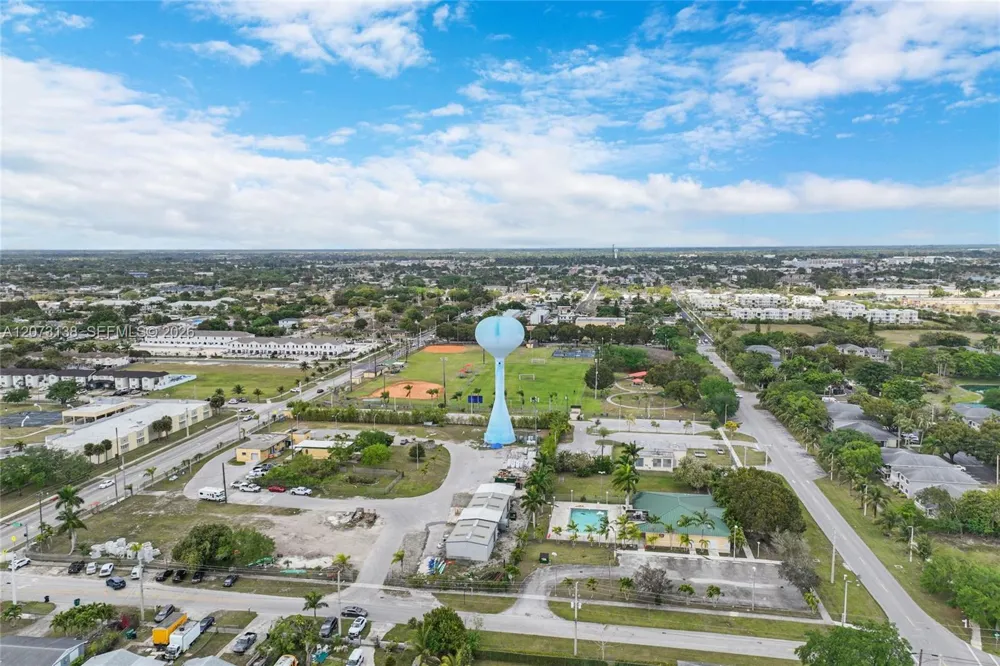 145 NW 6th Ave Florida City, FL 33034