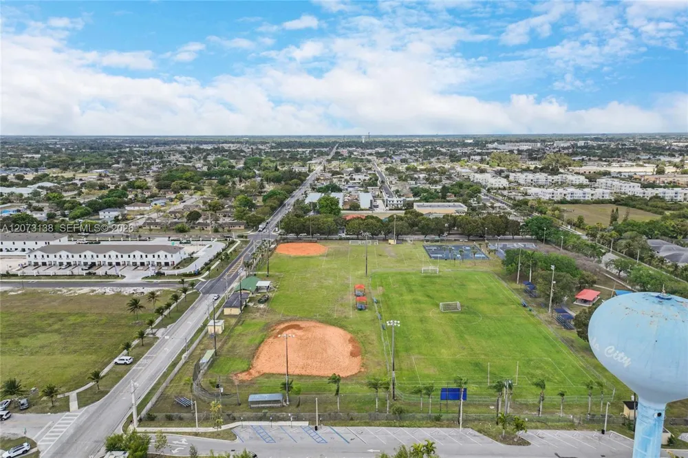 145 NW 6th Ave Florida City, FL 33034