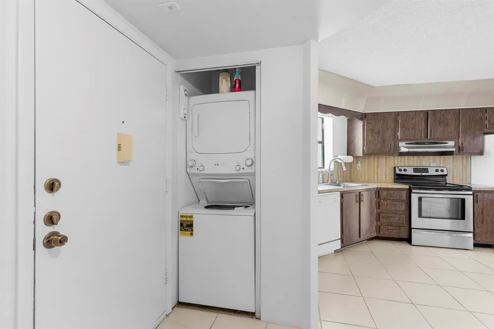 6555 W BROWARD BOULEVARD #409 Plantation, FL 33317