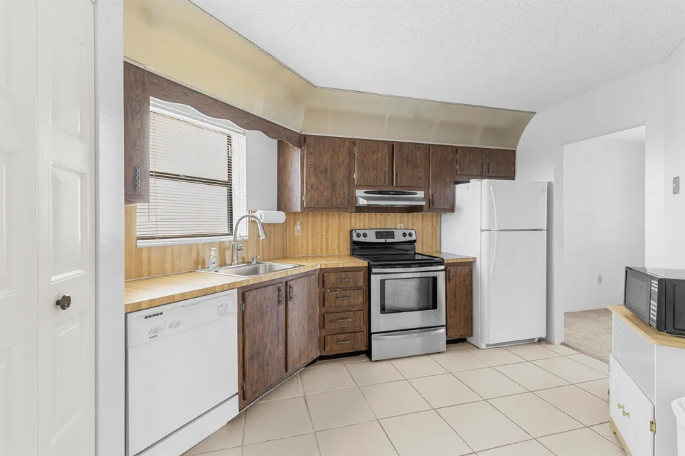 6555 W BROWARD BOULEVARD #409 Plantation, FL 33317