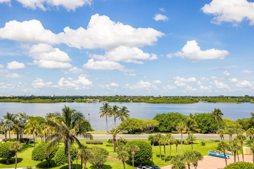 2660 S OCEAN BOULEVARD #603N Palm Beach, FL 33480
