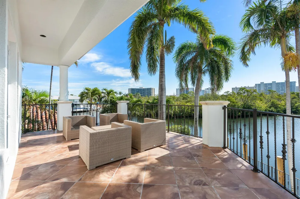 4900 Sanctuary Lane Boca Raton, FL 33431
