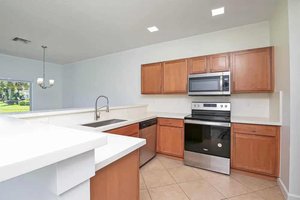 3902 SABAL WAY Fort Pierce, FL 34981