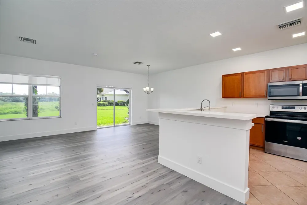 3902 SABAL WAY Fort Pierce, FL 34981