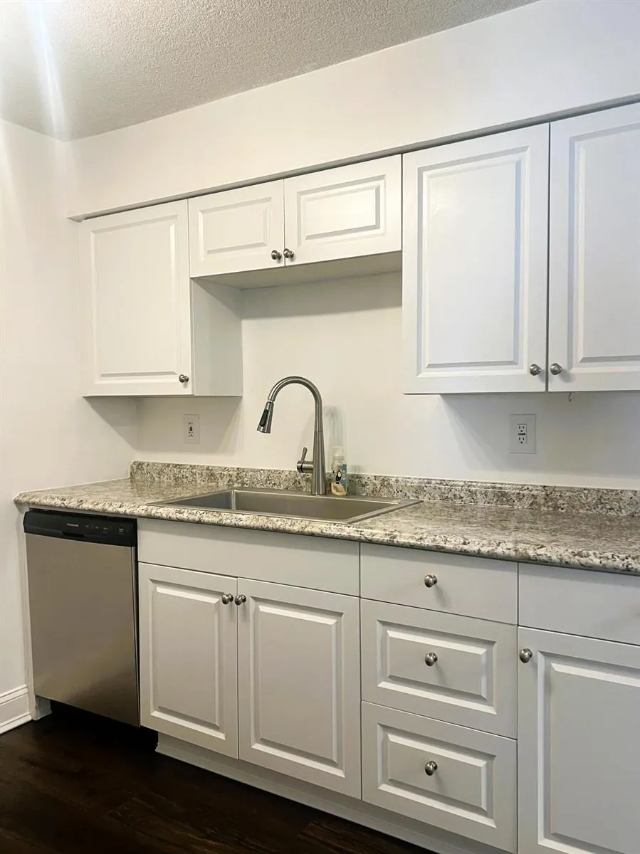 6030 INDRIO ROAD #5 Fort Pierce, FL 34951