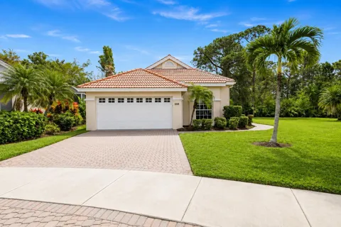 546 SW NEW CASTLE Cove