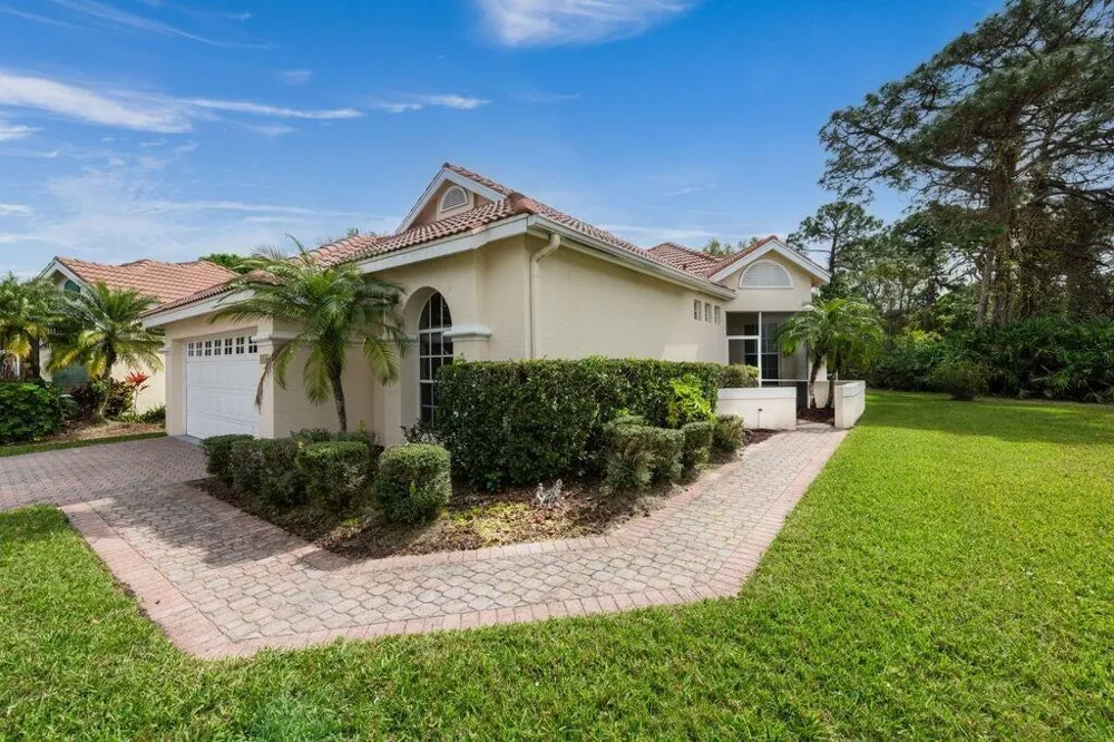 546 SW NEW CASTLE Cove Port St. Lucie, FL 34986