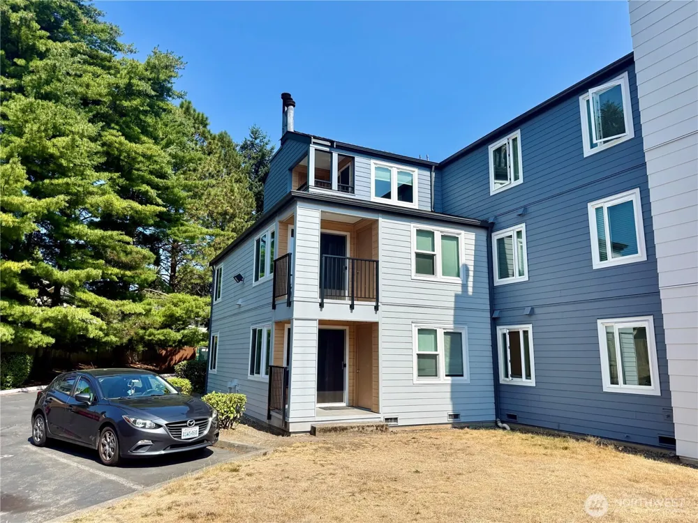 20324 Bothell Everett Hwy #F301 Bothell, WA 98012