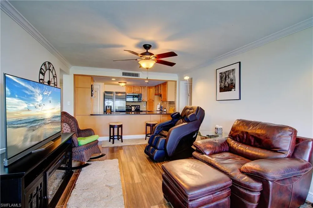 1900 Clifford Street #303 Fort Myers, FL 33901