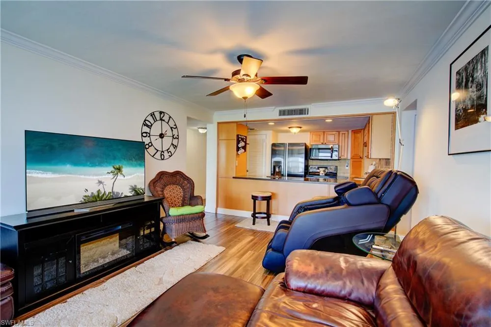 1900 Clifford Street #303 Fort Myers, FL 33901