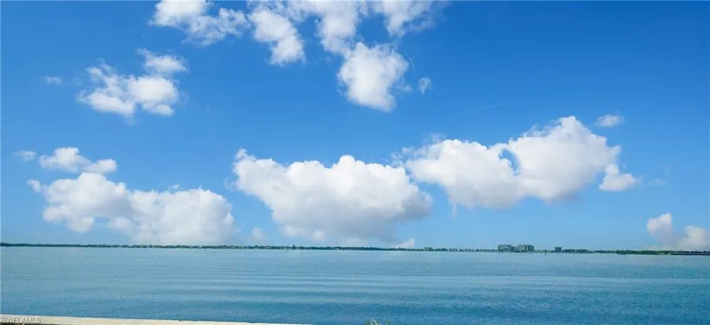 1900 Clifford Street #303 Fort Myers, FL 33901