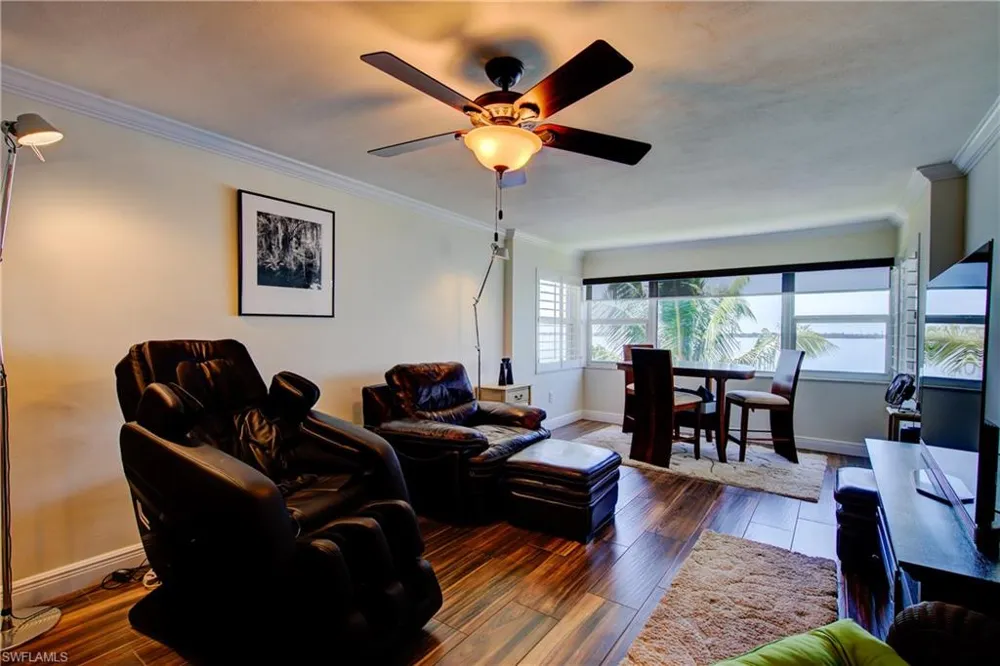 1900 Clifford Street #303 Fort Myers, FL 33901