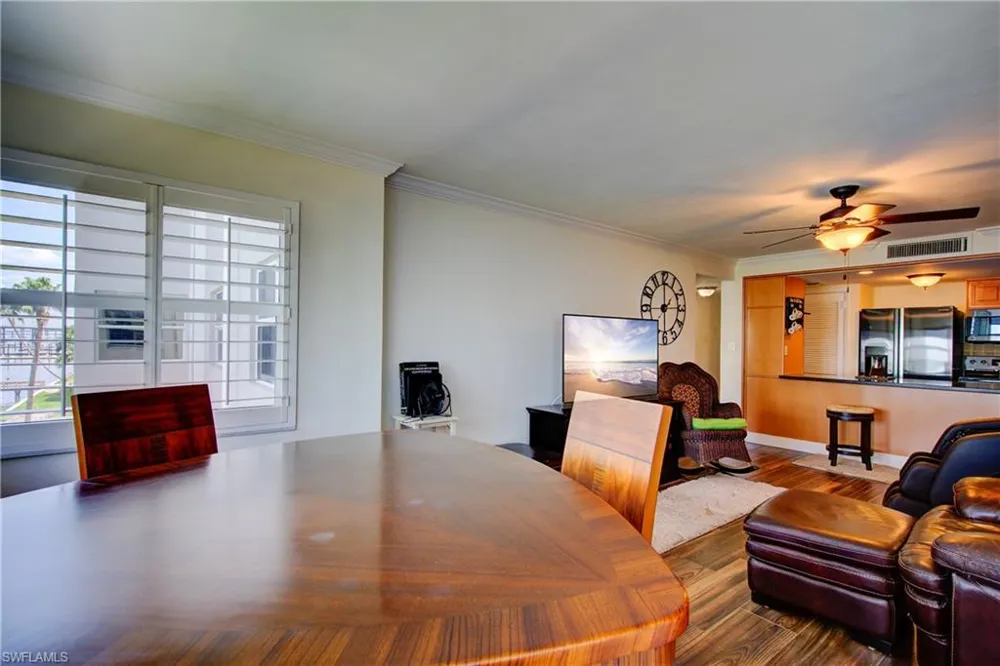 1900 Clifford Street #303 Fort Myers, FL 33901