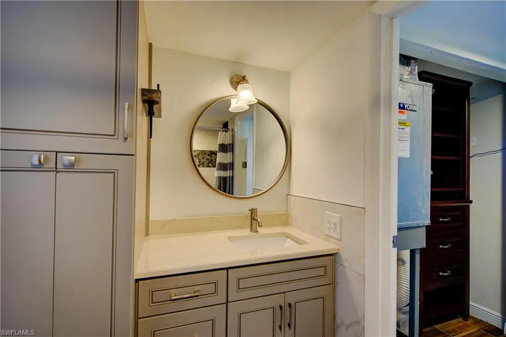 1900 Clifford Street #303 Fort Myers, FL 33901