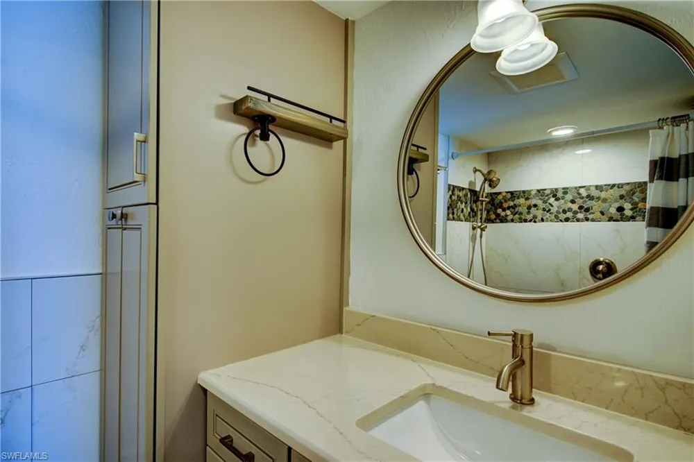 1900 Clifford Street #303 Fort Myers, FL 33901