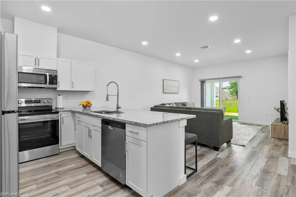 4717 25th Street SW Lehigh Acres, FL 33973