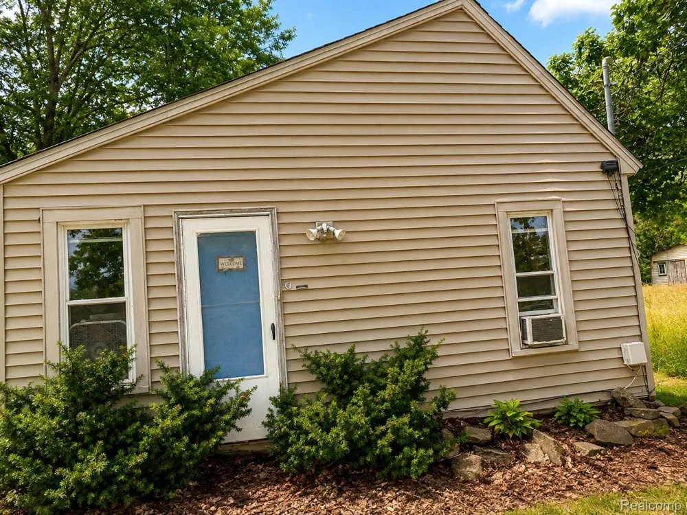 4207 Carland Road Fairfield Township, MI 48831