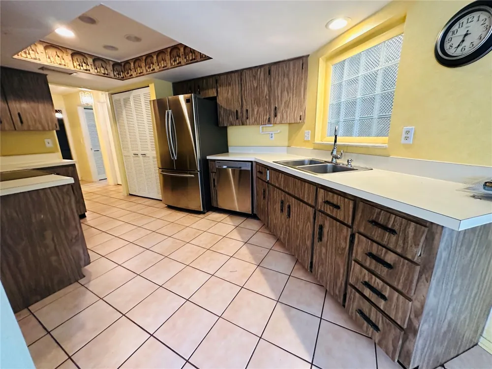 2361 ORANGESIDE ROAD Palm Harbor, FL 34683
